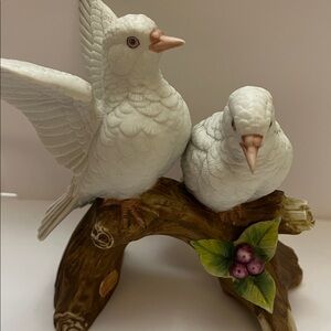 White Love Birds on Branch. LEFTON #KW791  Doves. AI says made in Japan 1970’s